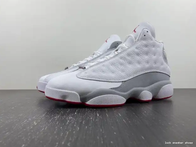 LUCY Wolf Grey Air 13 414571-160 Jordan 0617